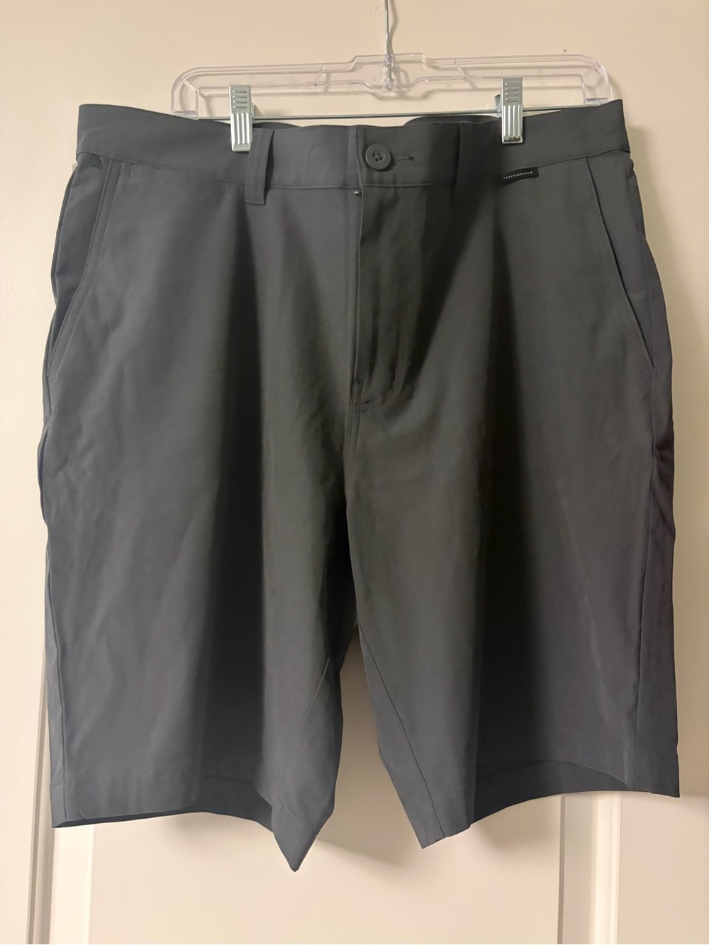 Travis Mathew Men's Dark Gray Athletic Golf Shorts